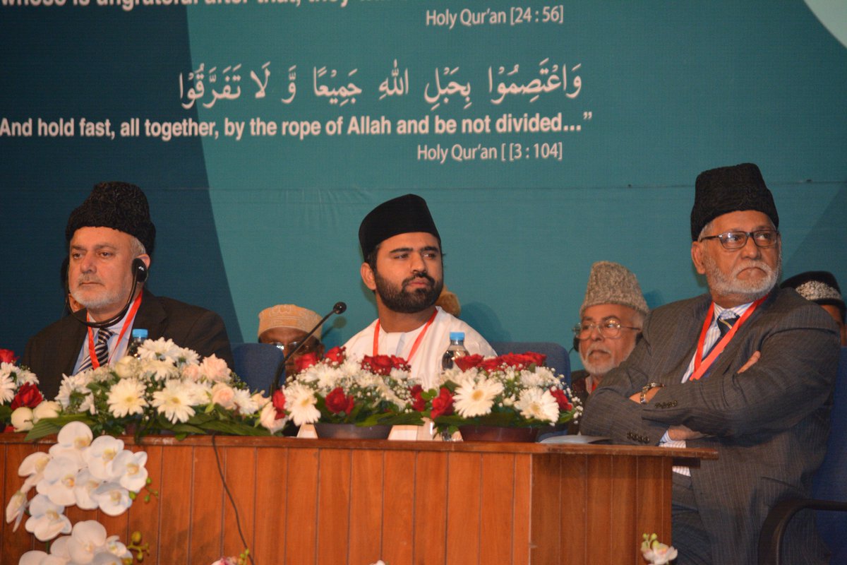 AhmadiyyaMu's tweet photo. Day 2 of Jalsa Salana Mauritius #JalsaMU https://t.co/SKuwK3Udy5