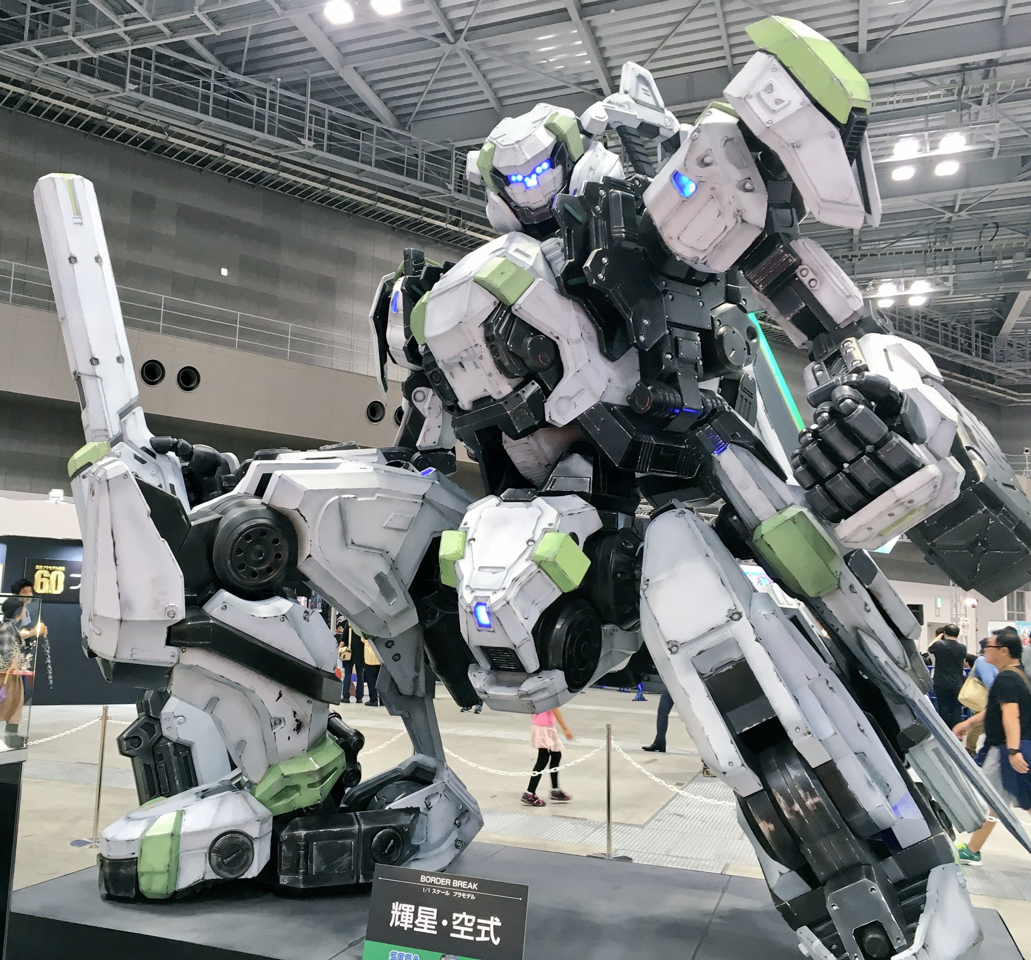 セメダイン セガさんちの1 1プラモデルに再会 パチンパチンやるところから見学してたけど 組み上がりやっぱり超かっこいい 全日本模型ホビーショー ps4 T Co Fksnsetlvh Twitter