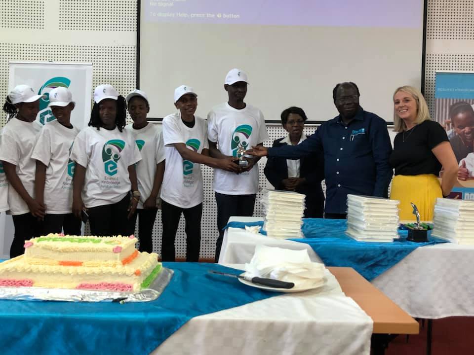 ZetechLibrary's tweet photo. #ZetechLibrary team of #knowledgeAmbassadors wins Best Creative Award during #EmeraldAmbassadors2018 6th edition at Daystar University @ZetechUni https://t.co/z2Axe3OxHe