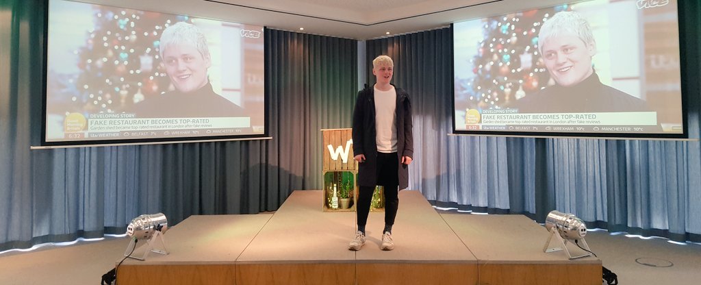 WTFcomm's tweet photo. "Hallo mein Name ist Oobah Butler und mir gefällt Tripadvisor." So eröffnet unsere Keynote Oobah Butler den zweiten #wtf-Tag. @Oobahs #wtf18 #wtfberlin https://t.co/qHUJGQ8PoN