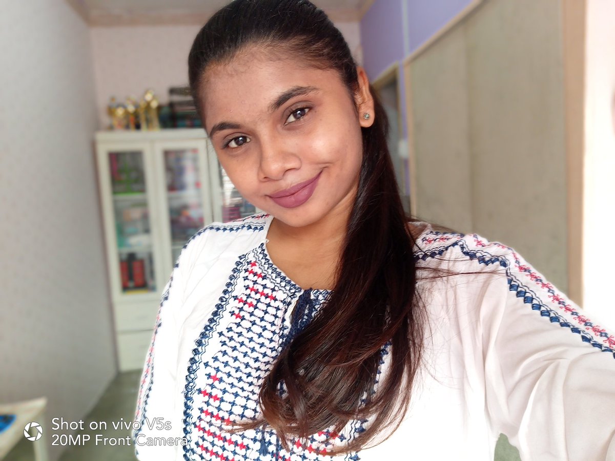 ros99gobi's tweet photo. Take care of ur heart beats which only beats to the heart which cares.

#ladyrose #ootd #casual #fashion #oversizedshirt #sneaker #poser #tan #indianskin #indiangirl #poser #diva #lol #instagood #instalike #instadaily  #igers #igdaily #vscocam https://t.co/peuZIWzxx0