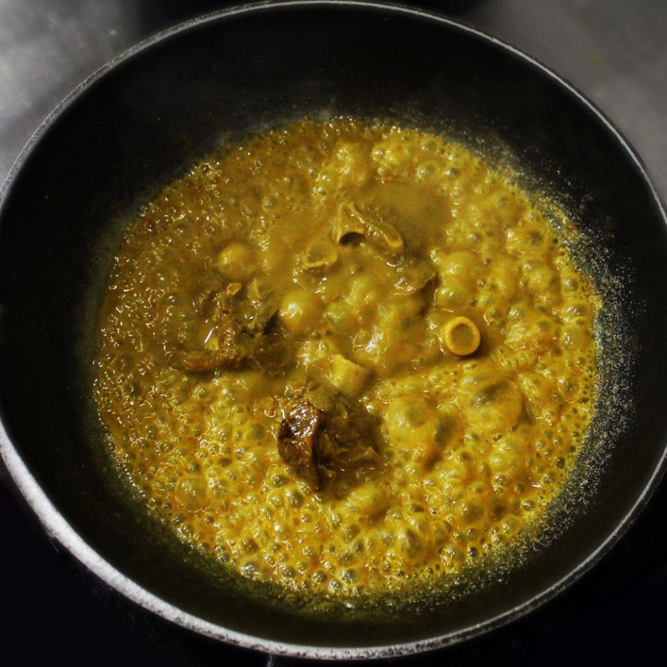 chor_bizarre's tweet image. #PrepToPlate Our piping hot Nihari is almost ready for the service station #chorbizarrebehindthescenes #bts 

#kitchentales #authenticindian #indiasrestaurant