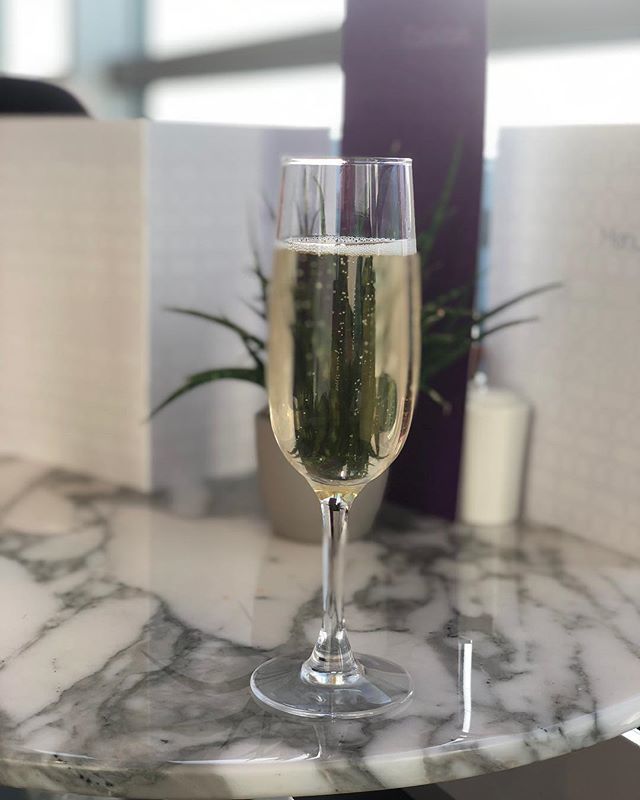 BucketListDrea1's tweet photo. Because when else is it acceptable to drink champagne at 8.30am?

#holiday
#adventure
#virginatlanticclubhouse
#sabbatical
#letsgetiton https://t.co/F65zFkuOFR https://t.co/r2R9BNUGGU