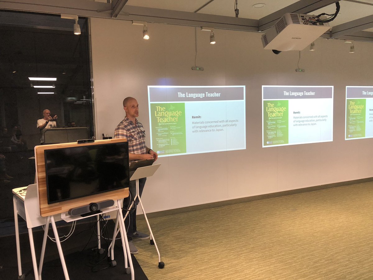 “Getting Published in JALT” session at Osaka JALT’s Tech Day - our editorial staff offered advice to writers.