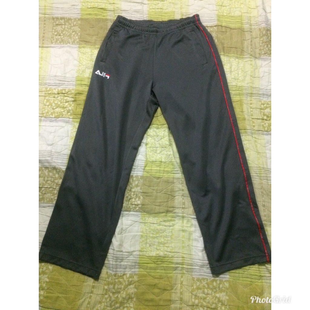 Jsewap1's tweet photo. ส่งต่อวอร์ม FILA ซื้อมา 300+ ส่งต่อ 120฿ สนใจเดมมาจ้า #เสื้อผ้ามือ2สวยๆราคาถูกสุดๆ #เสื้อผ้ามือ2 #เสื้อผ้ามือ2สภาพดี #เสื้อผ้า #เสื้อผ้ามือสอง #เสื้อผ้ามือสองราคาถูก #เสื้อผ้ามือสองผู้หญิง #เสื้อผ้ามือสองราคาถูก #โล๊ะตู้ #โล๊ะ #โล๊ะตู้เสื้อผ้า  #โล๊ะตู้เสื้อผ้ามือสอง #กางเกงยีน https://t.co/5sqMvFRNyd