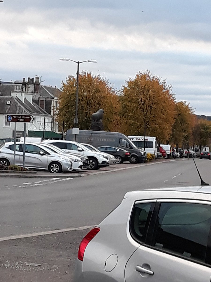 fitfifertrainin's tweet photo. #Autumn #colors coming thru in #moffat a great time to be #scottishbiketouring #C2C #ScotlandIsNow #devilsbeeftub today @alloutjesse @LeslieBikeShop @fillesavelo @FifeCycling https://t.co/5Ap4WPqfNg