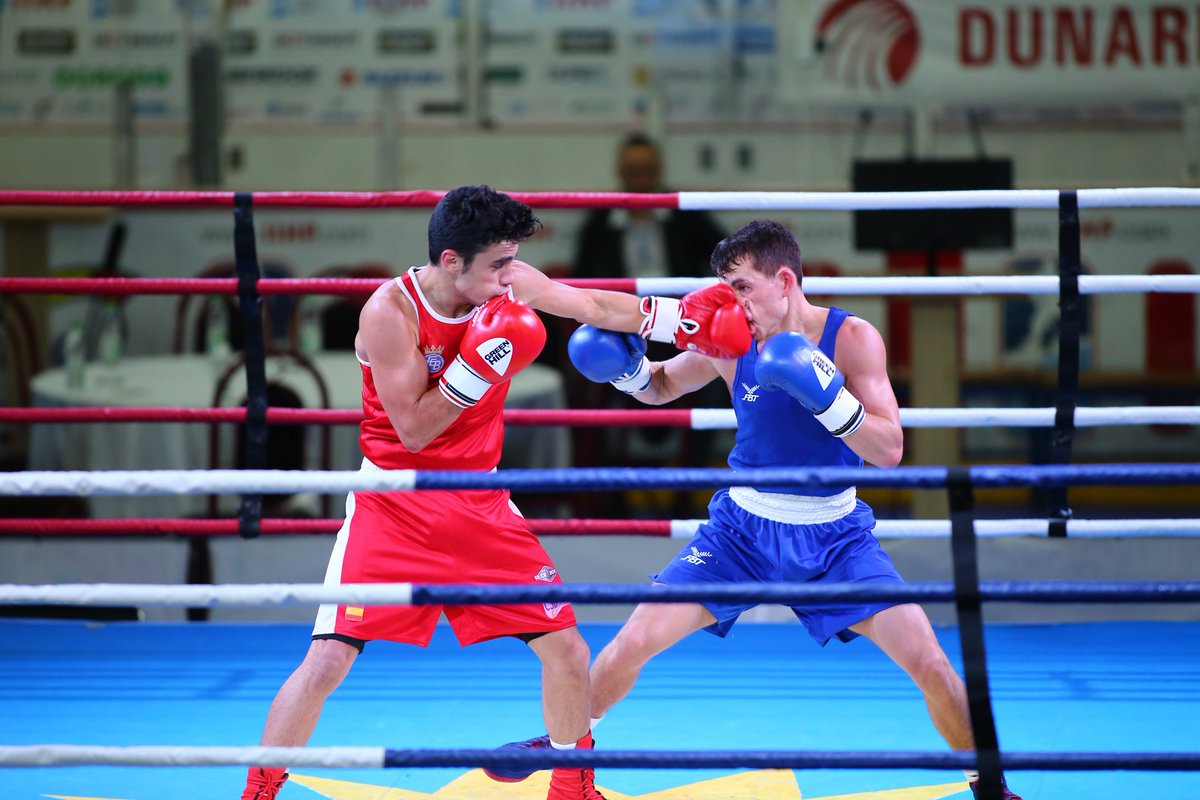The best Romanian and English boxers advanced to the finals of the Golden Belt Tournament
eubcboxing.org/news/the-best-…
#boxe #boxing #EUBC #report #sport #tournament
