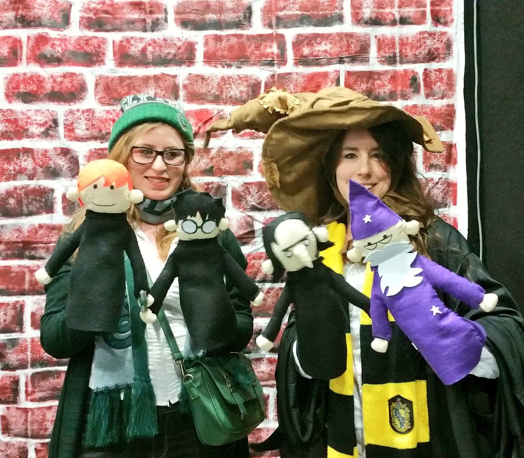 TheDeluminators's tweet photo. Thanks to everyone who dropped by to take photos at the entrance to Diagon Alley today! We'll be here all day tomorrow too, right beside Stage 3 😊 https://t.co/JHylYu8GTT