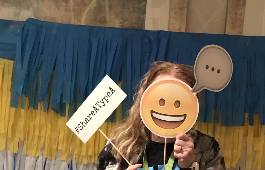 SahmReviews's tweet photo. I’m all smiles and ... 

At @typeaparent #TypeATribe2018 #typeaparent #ShareAtTypeA #ShareATypeA https://t.co/3nhrsfaNk9
