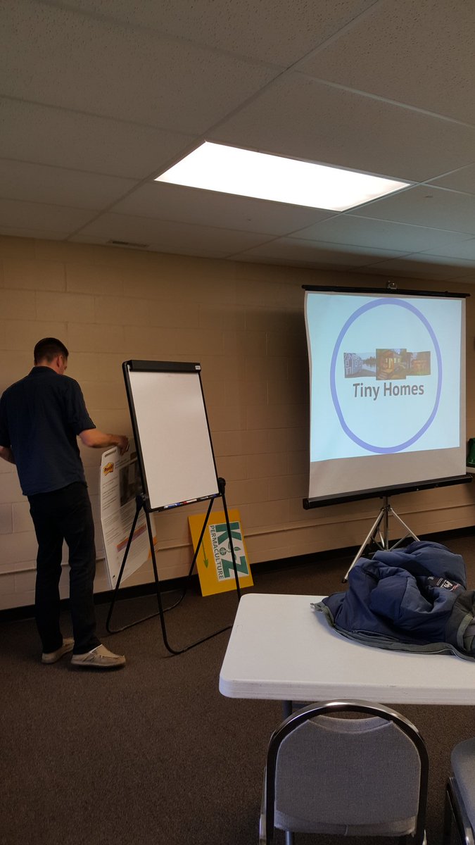 KentonZerbin's tweet photo. Getting ready #calgary!! Here to share knowledge on #tinyhomes #tinyhouses! Stay tuned! 🤗 #learntiny https://t.co/cTHzmpypjG