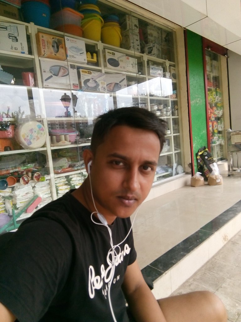 ThinkTankRahul's tweet photo. Hard day begun
But shall not give up
I'm an #entrepreneur 
Who #believes in #deeds not on #Luck https://t.co/i9Tzd1GLx2
