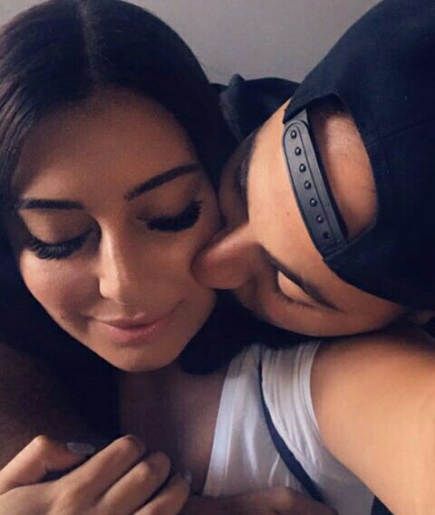 Cazkellie's tweet photo. Hope you ignore the jealous trolls @ShadiaSargi we #Sargints love you π@MoeSargi https://t.co/T5C4rrK2nH