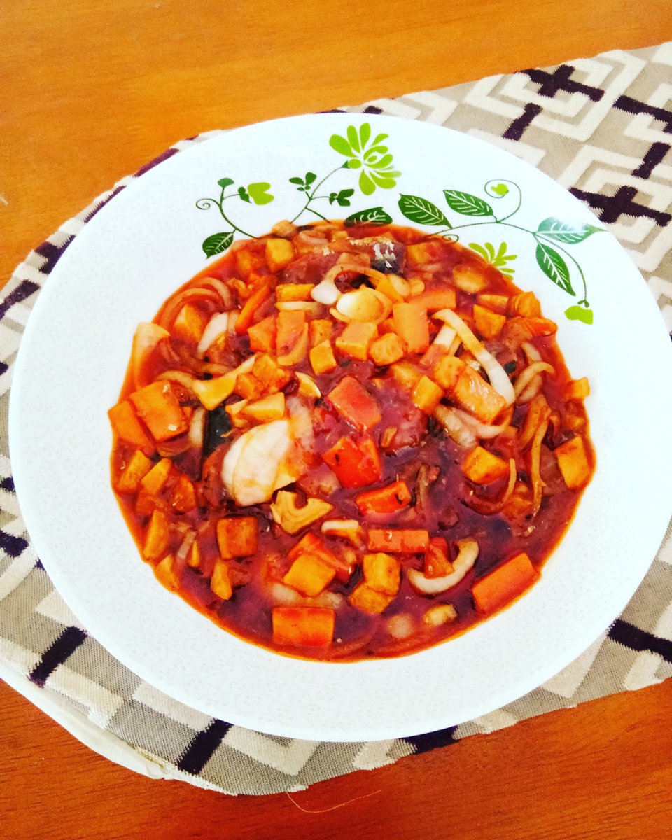 FaizWahiza's tweet image. 🌸Sambal Sardin 🌸

Alhamdulillah siap makanan utk lunch. Masakan paling senang masukkn ape yg ade kt dapur. Sardin maybe tak nampak dlm gmbr, tersorok kat dlm weyh 😂

Ptg kang nk gerak ke Putrajaya pulak.Happy lunch guys 😚 #MasakanOrangBujang #SambalSardin #Lunch #Masterchef