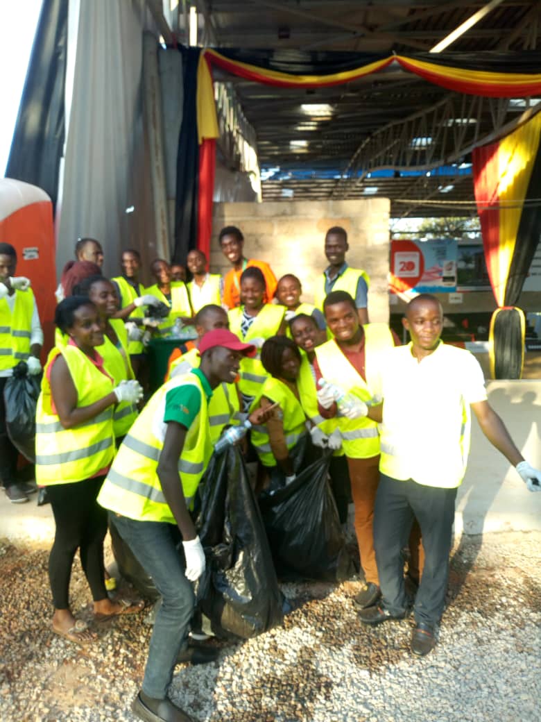 DavidNdabikunze's tweet photo. With plastics its only the PVC plastics that can cause cancer. Are you aware of your waste #WAW18 #BeatPlasticPollution @muwmra @nemaug @KCCAUG its the waste awareness week @MakerereU https://t.co/lDzb3XzmxE