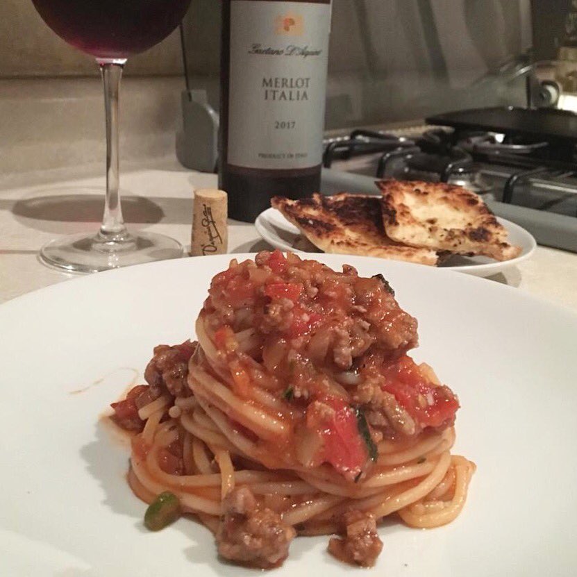 gilbertoteutli's tweet image. Friday Night, after service 🔥 #cheflife #afterservice #wineoclock