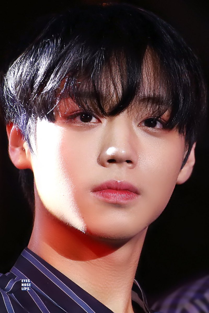 asdf06383's tweet photo. 이렇게 예쁜 애를 두고 국힙(.....)을 파고있다니 https://t.co/8oZaJ9pOnh