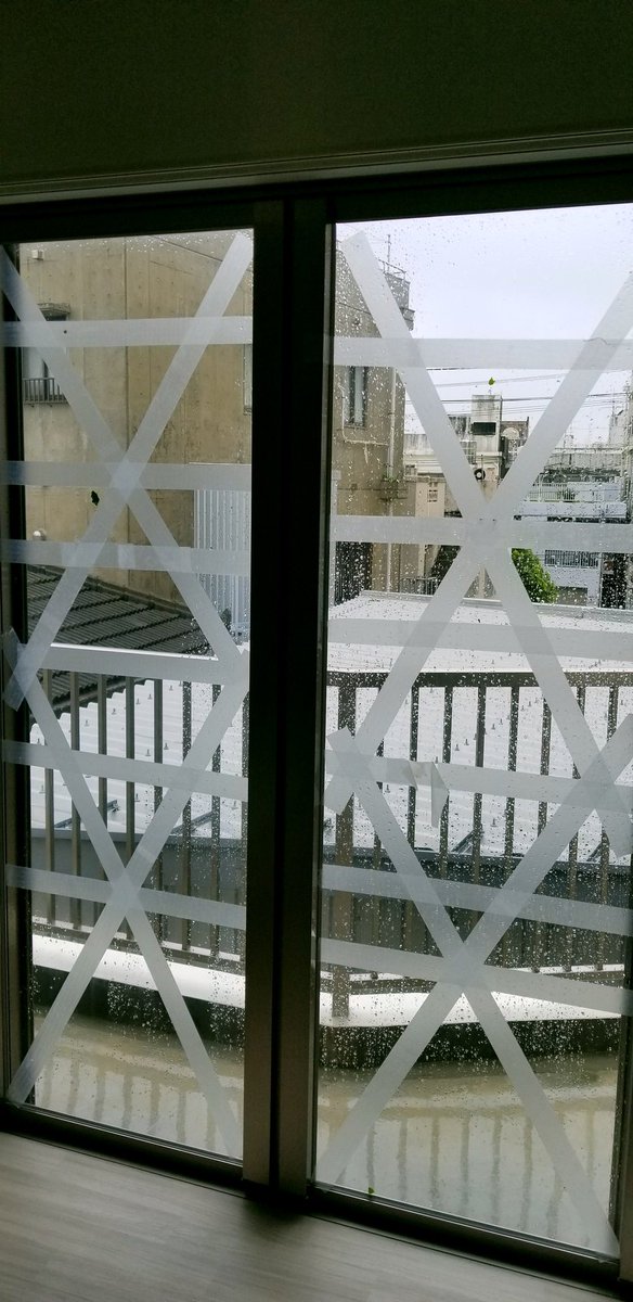 窓 ガラス 補強