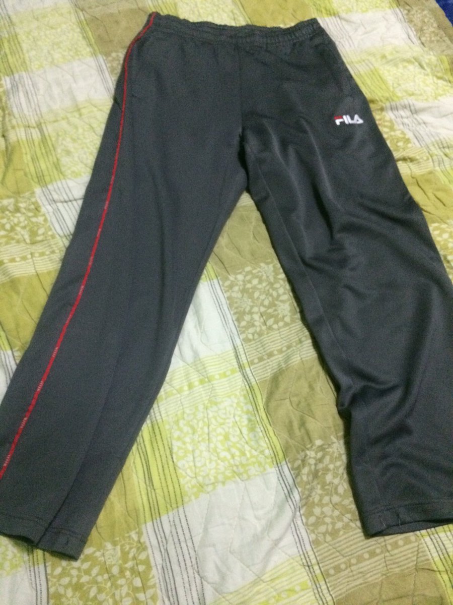 Jsewap1's tweet photo. ส่งต่อวอร์มFILAแถบแดงไม่เคยใส่เพราะใหญ่ไป ซื้อมา 300+ ส่งต่อ 120฿สนใจเดมมา #เสื้อผ้ามือ2สวยๆราคาถูกสุดๆ #เสื้อผ้ามือ2 #เสื้อผ้ามือ2สภาพดี #เสื้อผ้า #เสื้อผ้ามือสอง #เสื้อผ้ามือสองราคาถูก #เสื้อผ้ามือสองผู้หญิง #เสื้อผ้ามือสองราคาถูก #โล๊ะตู้ #โล๊ะตู้เสื้อผ้า https://t.co/azvwQFElq1