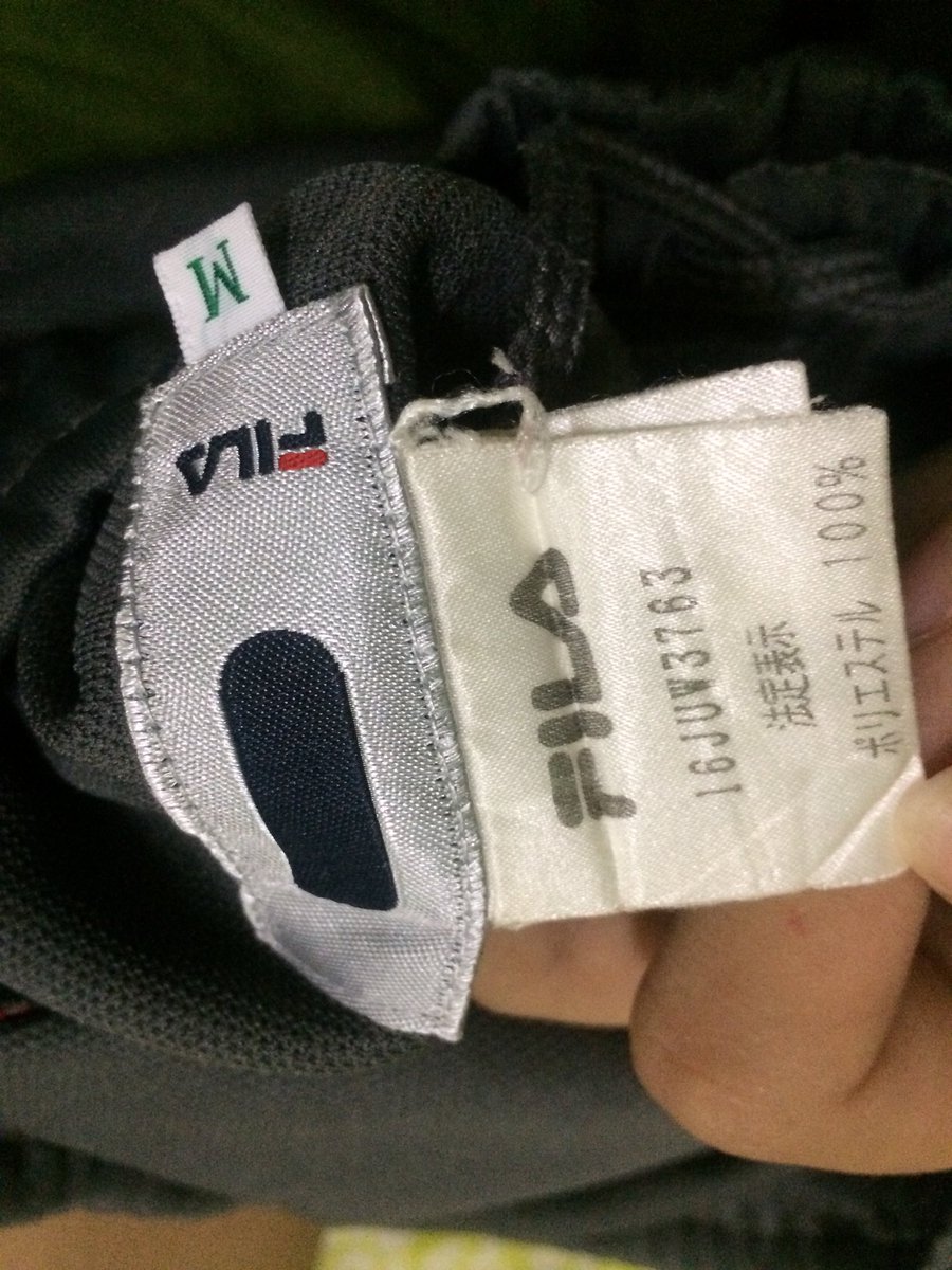 Jsewap1's tweet photo. ส่งต่อวอร์มFILAแถบแดงไม่เคยใส่เพราะใหญ่ไป ซื้อมา 300+ ส่งต่อ 120฿สนใจเดมมา #เสื้อผ้ามือ2สวยๆราคาถูกสุดๆ #เสื้อผ้ามือ2 #เสื้อผ้ามือ2สภาพดี #เสื้อผ้า #เสื้อผ้ามือสอง #เสื้อผ้ามือสองราคาถูก #เสื้อผ้ามือสองผู้หญิง #เสื้อผ้ามือสองราคาถูก #โล๊ะตู้ #โล๊ะตู้เสื้อผ้า https://t.co/azvwQFElq1