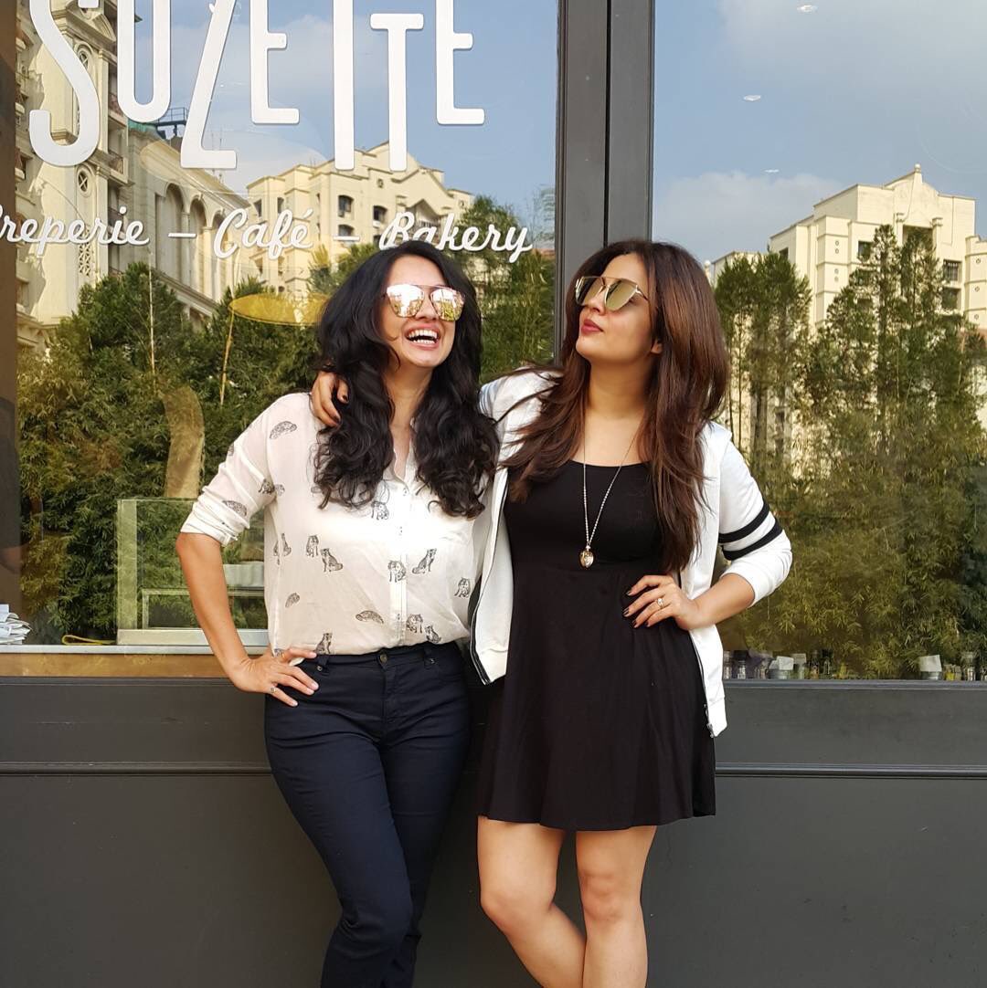 DjArjita's tweet photo. @NehhaPendse @scobidobi I just love this two beauties 😍😍😍😍❤️❤️❤️❤️#BBF_Goals
#NehhaArmy #NehhaFan #NehaCaptainOfTheBbHOUSE @ColorsTV @EndemolShineIND #BB12 #BigBoss https://t.co/cA2BvGjwgj
