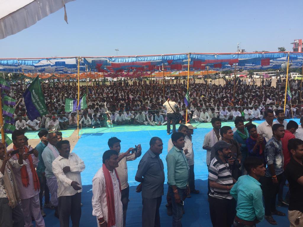LJDCENTERAL's tweet photo. लोकतांत्रिक जनता दल राजस्थान द्वारा बांसवाड़ा में आयोजित "लोकक्रान्ति महारैली" में उमड़ा जनसैलाब। https://t.co/YFM70C3ONo