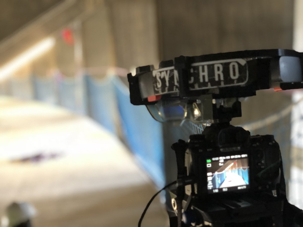 frame242's tweet image. Shooting with our 3D printed rig; #hololens #synchro4d #mixedreality