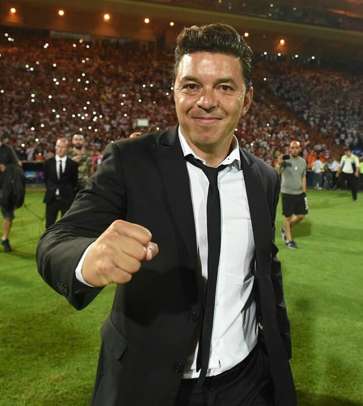 LaBaandaCARP's tweet photo. MARCELO GALLARDO

• 218 Batallas en River
• 112 Partidos Ganados
• 63 Partidos Empatados
• 43 Partidos Perdidos
• 358 Goles a Favor
• 193 Goles en Contra
• 399 puntos sobre 655 posibles
• 60,91% de efectividad 
• 8 títulos https://t.co/wVtfUs6ogb