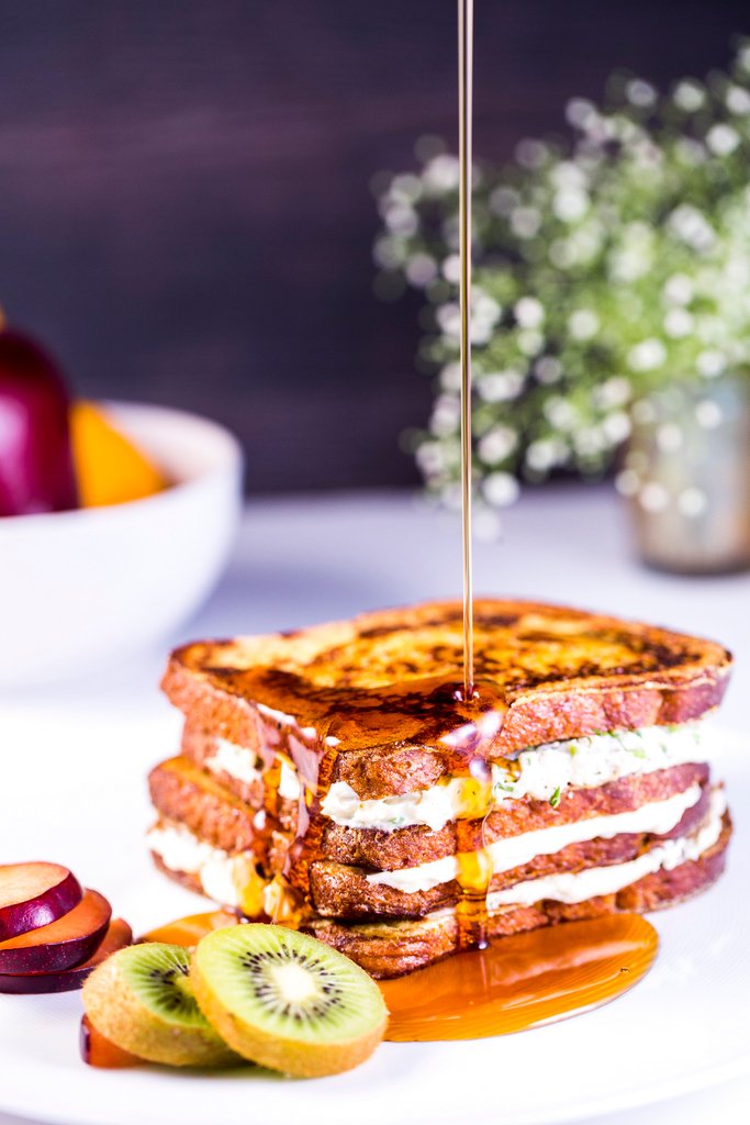 maplecanadain's tweet photo. This Masala Cream Cheese Toast with maple sauce is your best bet for a Saturday brunch. Thanks to @VickyRatnani for this innovative fusion of a recipe. https://t.co/Qm8lwvX9LL #MakeWithMaple https://t.co/aMZP9GLlwI
