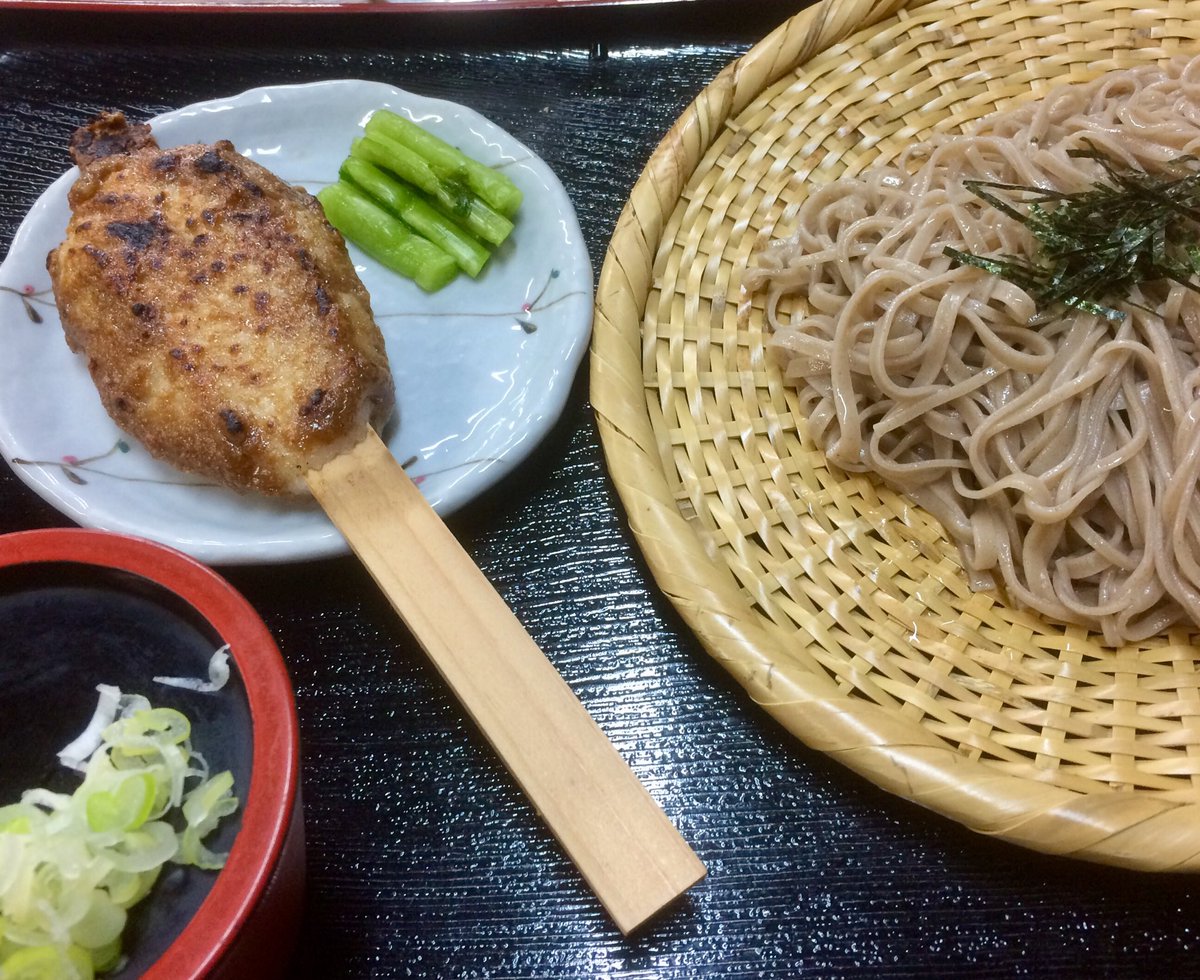 craigmclachlan3's tweet photo. That’s gohei mochi on that paddle stick. Pounded rice covered in a miso-based sweet sauce and cooked over fire - a specialty of the small towns on the Nakasendo trail in Nagano’s Kiso Valley. Yum! #LPinJapan @lonelyplanet https://t.co/lIYN7Uk3Ch