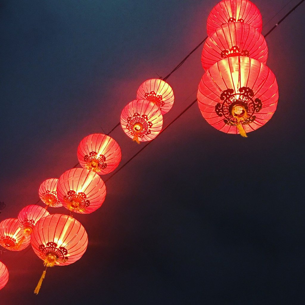 RoamingKeep's tweet photo. Daily life in #HongKong. The Weekly #3: Popcorn Mall, Moon Cakes, and Our Collection of Knife Stickers https://t.co/ZMl7MVdyaR https://t.co/znjXdQBzLL