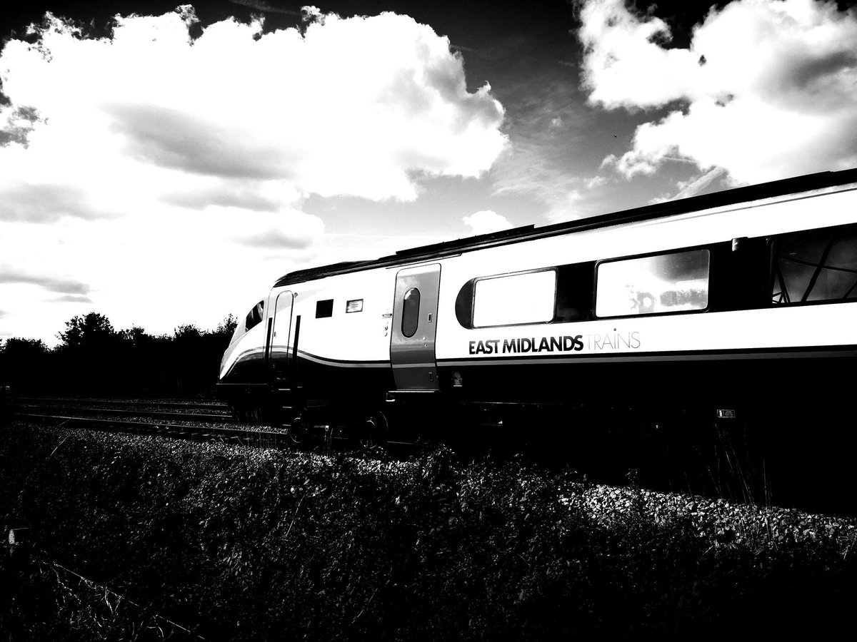 DPhotographic's tweet photo. Something a bit different #train #blackandwhite #impact #speed #londonbound #cloud #sky https://t.co/hEB8YXlxjs