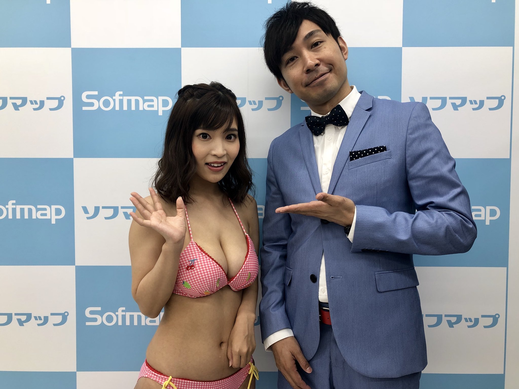 تويتر ヤスタケ カジサックカメラマン على تويتر 白石若奈 さんのイベントでした 雨 にも関わらず仕切りに入りきらないくらいたくさんのお客様 ありがとうございました 実は撮影中足つるくらいがんばってました お疲れ様でした ポートボールという