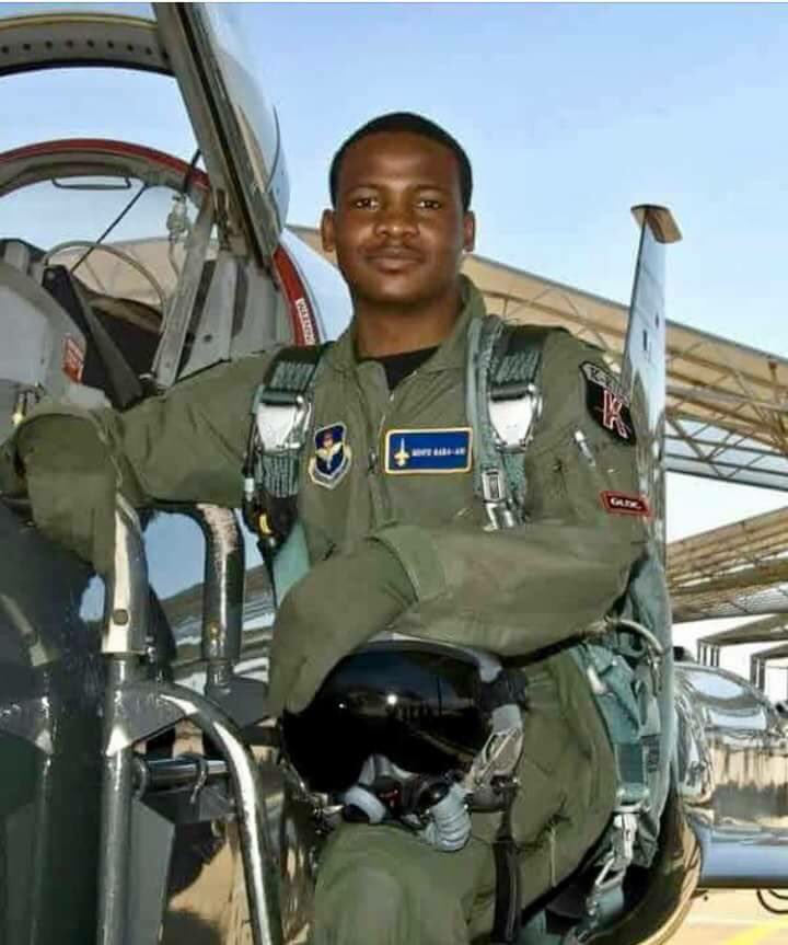 ShehuSani's tweet photo. Squadron leader Bello Muhammed Baba Ari lost his life in the Abuja AirForce plane crash.He was a man passionate about his country and his duty.He was one of the nation’s best.May Allah grant him Aljanna Firdausi.Amin. https://t.co/hlXpkzuYl8