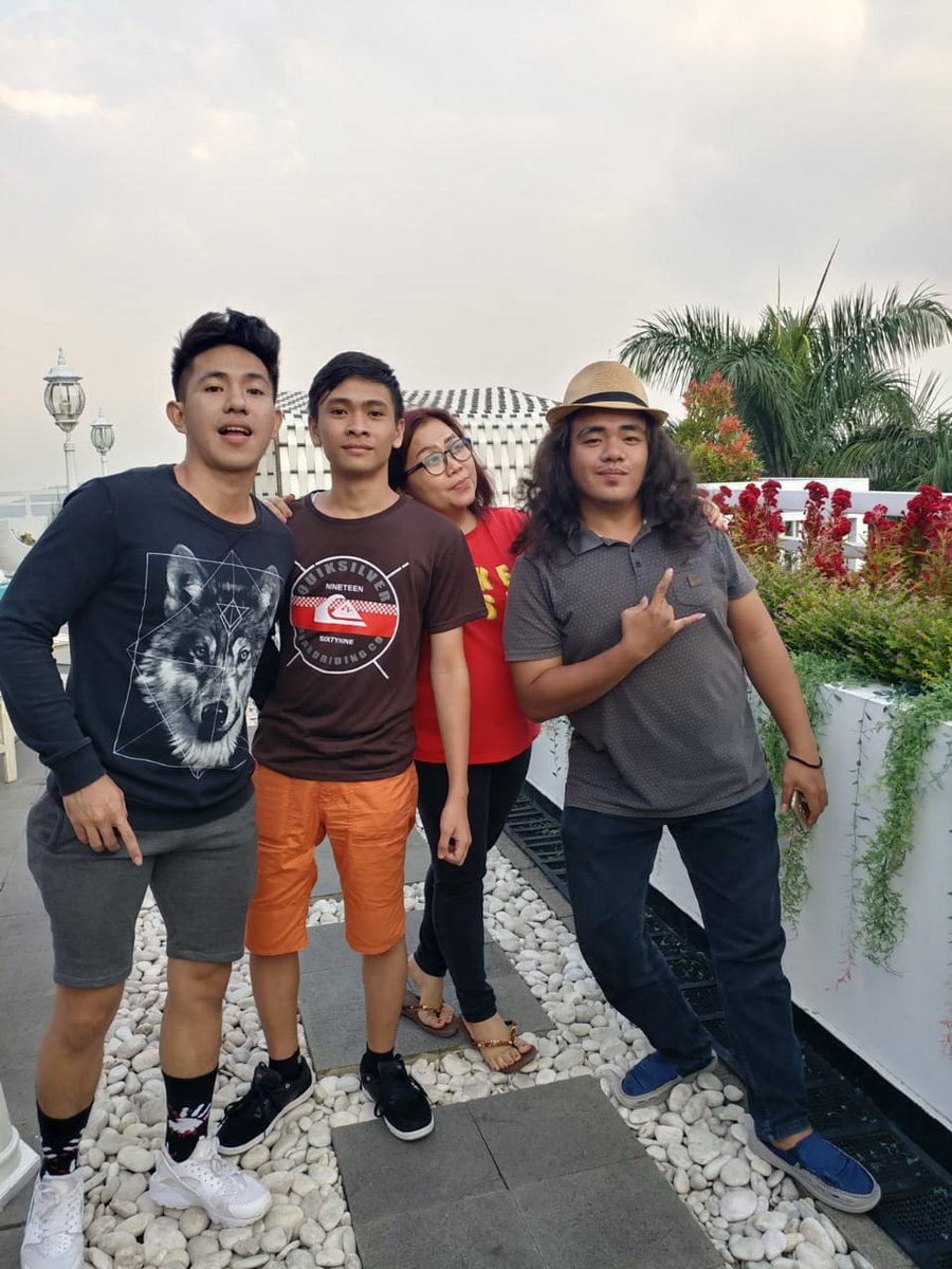 JosiaDFR's tweet photo. ma gengs maa boys😅 https://t.co/yZuPUs6oPq