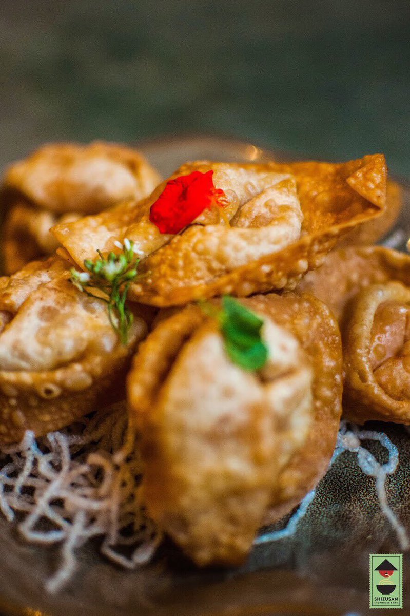 AtShizusan's tweet photo. Have you always wanted to eat like an emperor? Wontons should be your pick. Especially, the Brie and Sambal Wontons with Thai basil chutney. 
The history of the wonton dates back to the Tang Dynasty, where they were eaten by the emperor and empress. Dig in!  🍽🥡🥢 https://t.co/Gf26KmLDGl