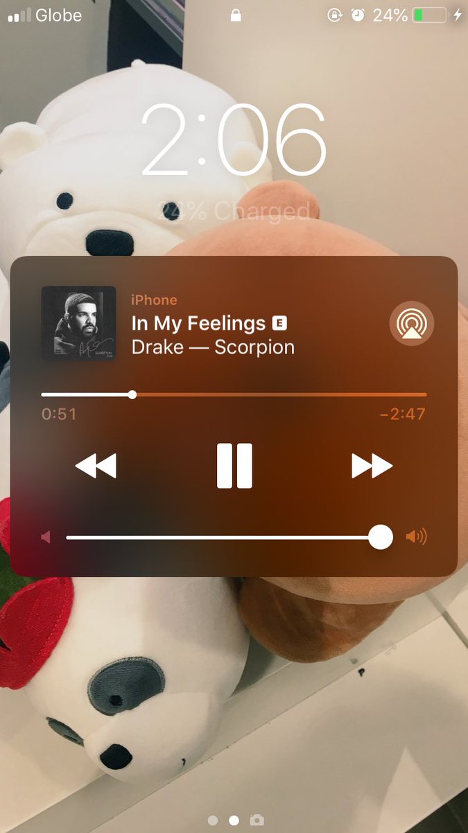 niceboycute09's tweet photo. Sleeping time is of one my best past time goodnight @RomeMarky  📱🎧🤨😴🇯🇵🎌 @maroon5 https://t.co/8lO32oCwab