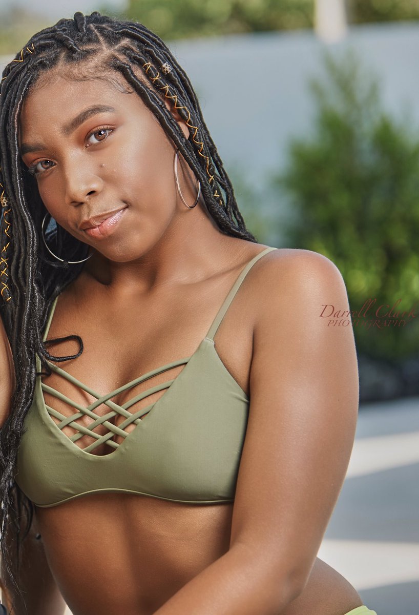 KyaDonyel's tweet photo. Sweeter than Honey🍯✨🌹
#portraitkillers #portraitoftheday #portraitgames #portraitmood #aovportraits #allshots_ #portrait_vision #portraitfolk #agameoftones #postthepeople #portraitsla #pursuitofportraits #discoverportrait #lamodels #newfaces #newmodels #upcomingmodels https://t.co/68X0Pa8zY0