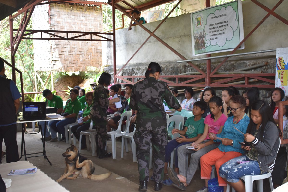 PNPKapangan's tweet photo. "BE A LIFE LONG STUDENT..the more you learn, the more you earn and more self confidence you will have..."
Continues IEC on #MASAMASID, #IllDrugs, #Disastertips, #Rapepreventiontips, #IECdistribution https://t.co/XlIfmee3zY