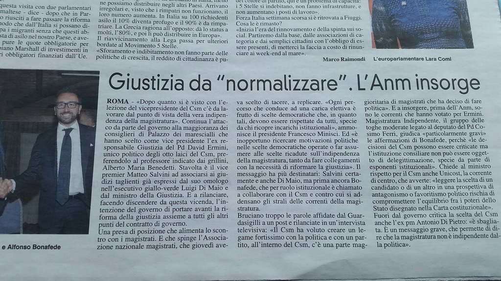 artusi94's tweet photo. Normalizzare??? Legalizzare la giustizia... oramai è il dicastero scendiletto dei magistrati fuoriruolo... appaltatori...che scambiano dipendenti civili del ministero con gli amici senza lavoro delle pg...e c'è il via vai dei suggeriti comandanti x ringraziare.Jobsact? https://t.co/AvIPR1RSh7
