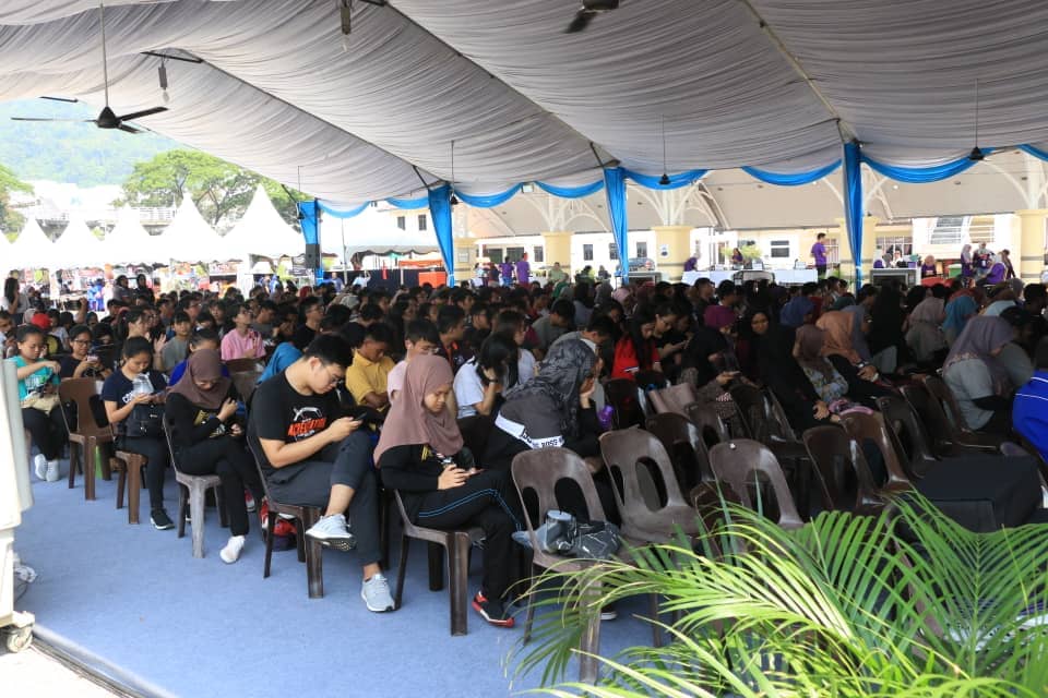 jpnm_penang's tweet photo. Jumpa kami di Karnival Keusahawanan USM.
#PerkhidmatanMerentasiMasa
#RakyatdihatiJPN
@jpnm_official 
@kpjpnm @chedetofficial https://t.co/sJGUyLXz8j