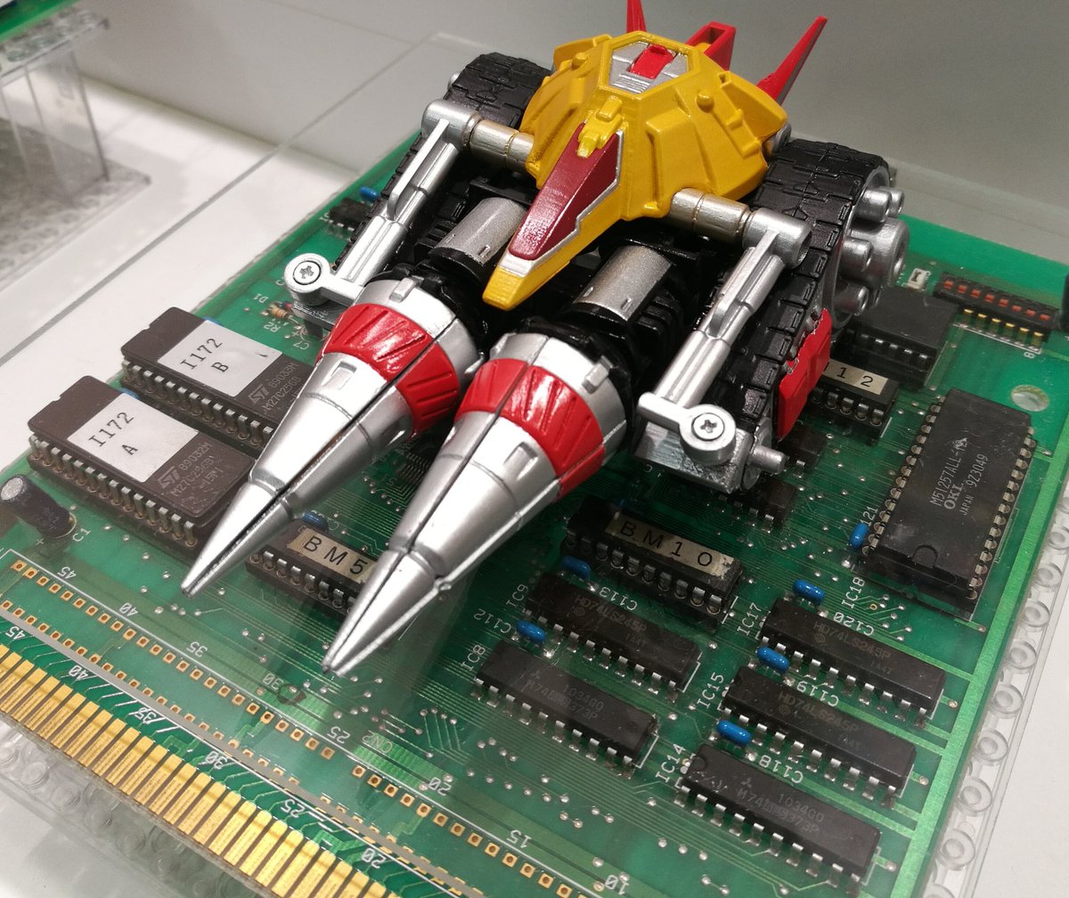 ホビーショー展示中の「グリッドマンDXセット」！ 展示に使用している