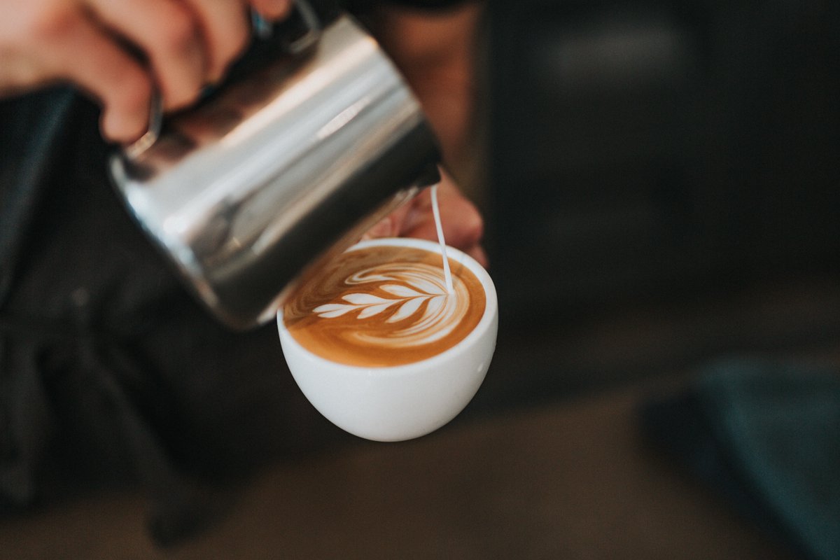 jam1eater's tweet photo. Today is a great day, not only is it the weekend it's also national #CoffeeDay - all the more reason to kick back and enjoy an extra cup of your favourite brew #coffee #magicinacup #pouranothercup https://t.co/UbuUkeVueo