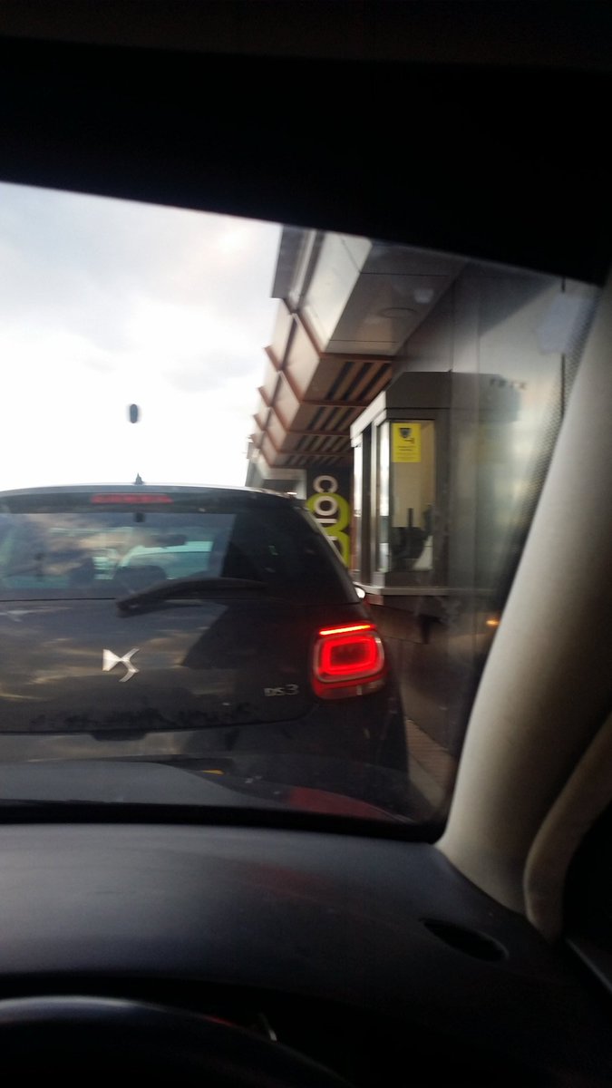 TADSGaming's tweet photo. In the queue for breakfast before the drive to @ThattoGirlsRL with @Dirt_Monkee and @Beth_Rugby https://t.co/iz2z3FucLn