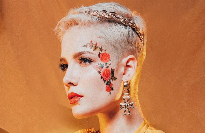 internetqueen02's tweet photo. HAPPY BIRTHDAY TO THE QUEEN OF THE BADLANDS AND HOPELESS FOUNTAIN KINGDOM @halsey 🎉🎂 #halsey #HappyBirthdayHalsey #badlands #hopelessfountainkingdom #famousbirthdays #queenhalsey 💕 https://t.co/PGlLfGetsF