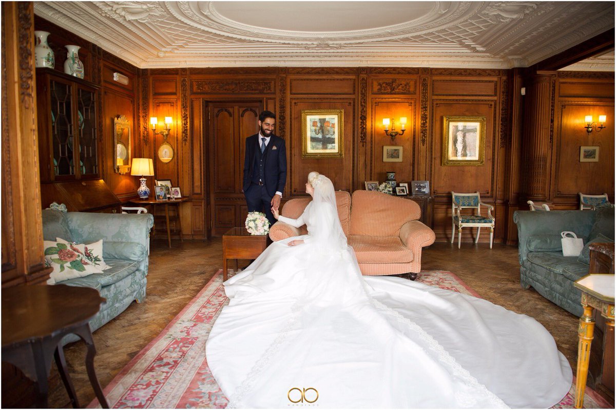 ✨SOPHIE✨. #emmabeaumontbride #bespokeweddingdress #dressmakercheshire #dressmakerlondon #londonbridaldesigner #weddingdressdesigner