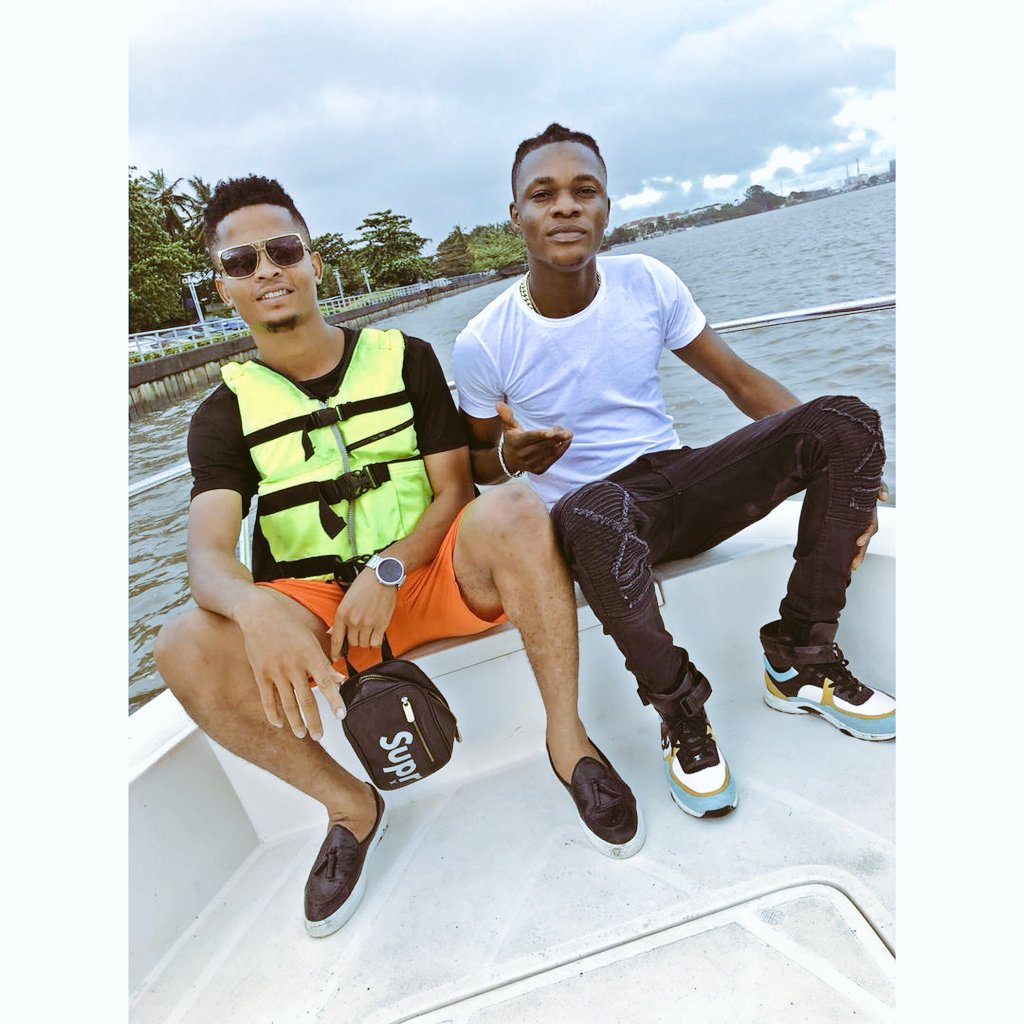 uncle_uche's tweet photo. CHOP LIFE MAKE LIFE NO CHOP YOU https://t.co/5bCCDhV1j7