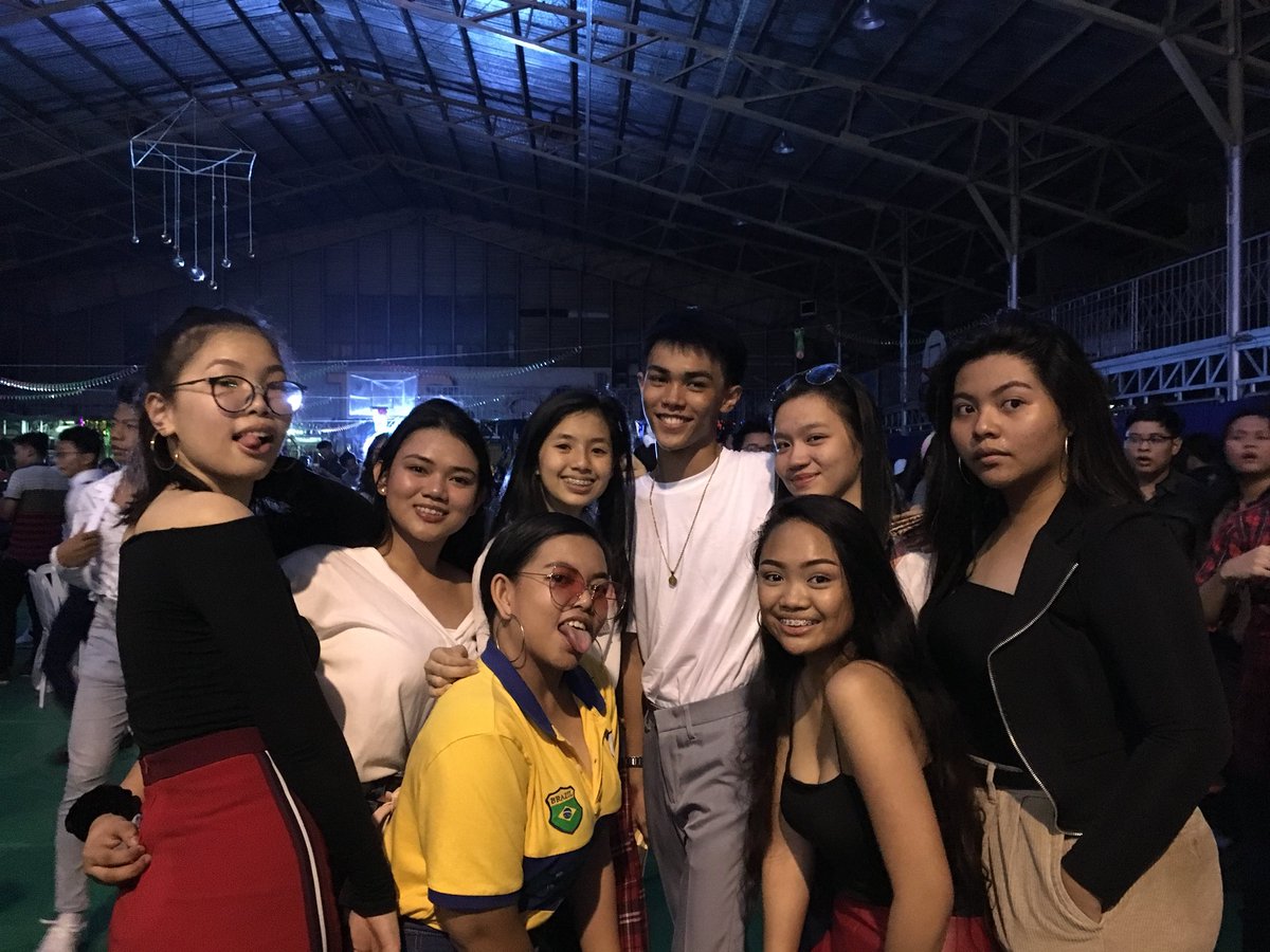 DilagPat's tweet photo. #RetrobACk 💕 https://t.co/ImXFJMRO8Q