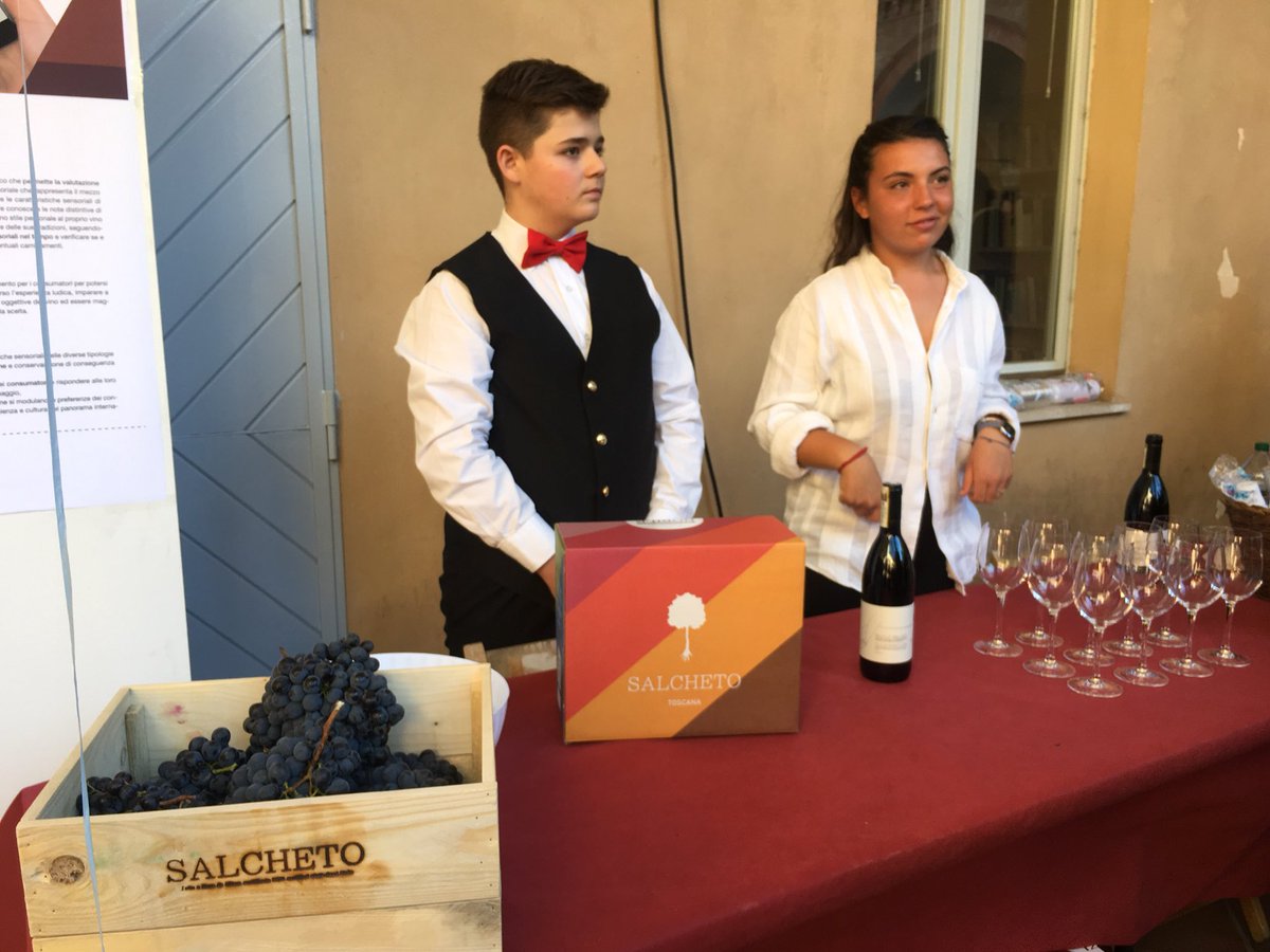 MPMaraghini's tweet photo. Grazie @SalchetoWinery: attore protagonista di uno straordinario evento di positiva #contaminazione @brightoscana @unisiena! Stakeholder  #engagement su didattica, ricerca e #openinnovation riguardo #sostenibilità nel settore del #vino. https://t.co/NZKqwbXjCS