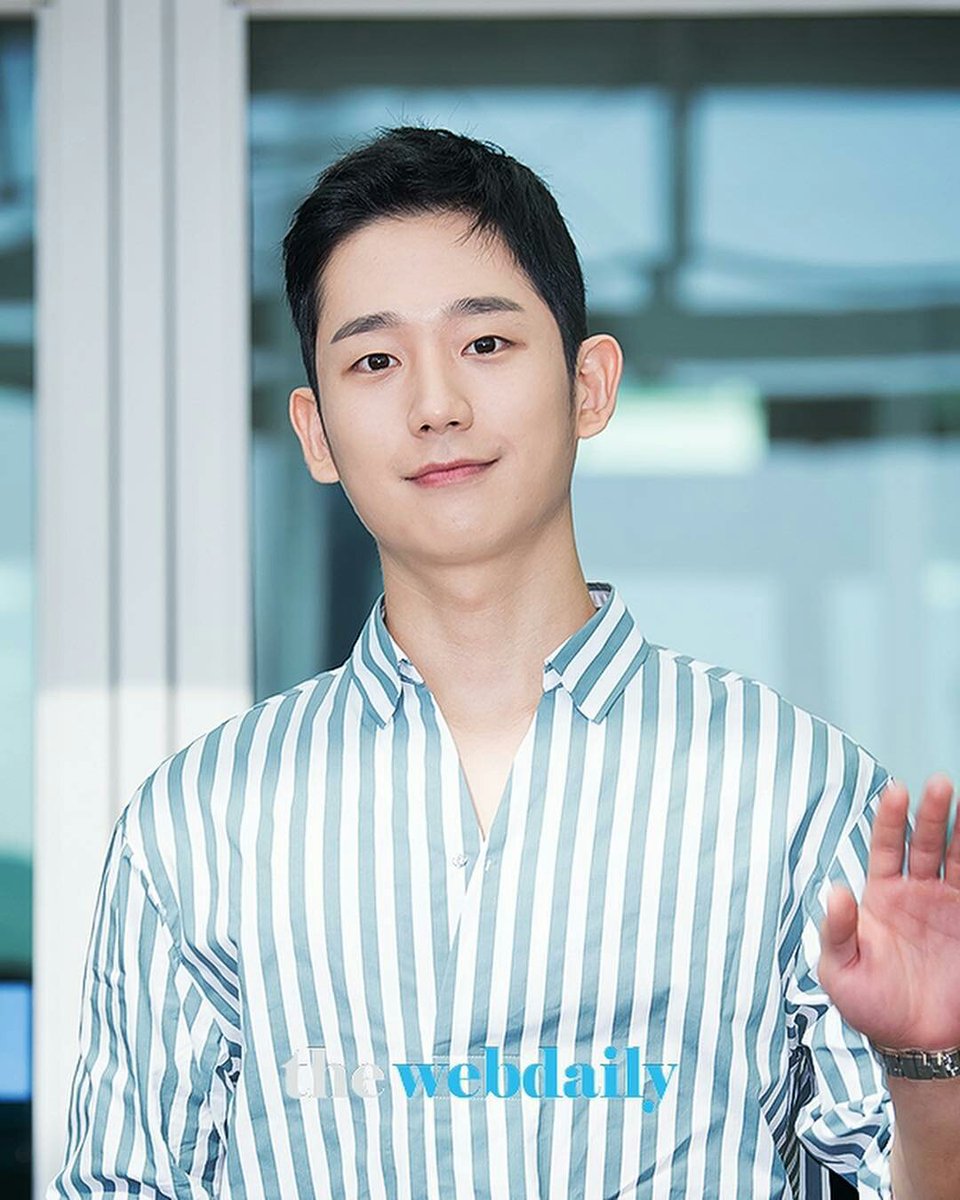 HolyHaeInPH's tweet photo. Jung Hae In airport fashion going to China 😍
180929
#SarangHaeIn #hunghaein #hanwootak #whileyouweresleeping #somethingintherain #prettynoona https://t.co/2poZwNYsRd