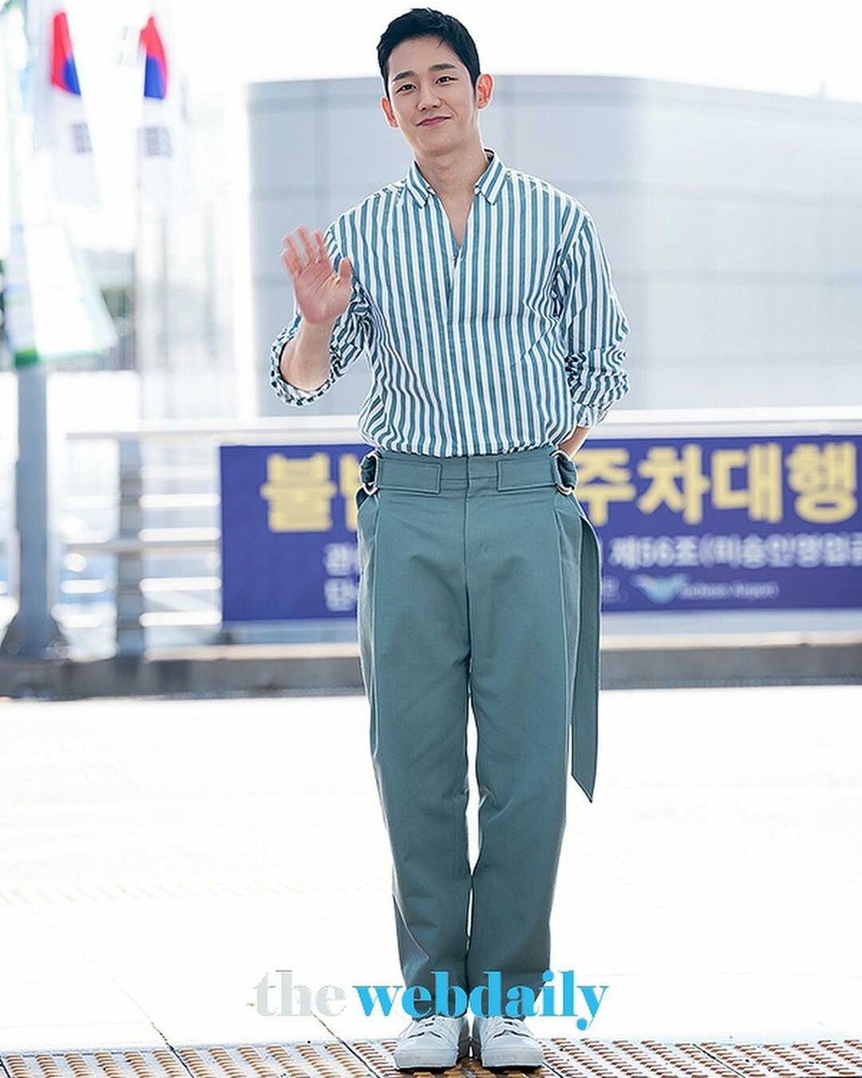 Jung Hae In airport fashion going to China 😍 180929 #SarangHaeIn